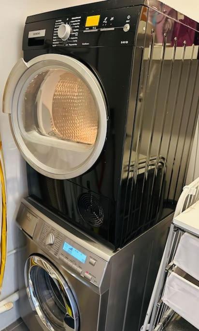 Renovado Com Ac, 2 Wc Completos, Terraco E Garagem Lägenhet OOporto Exteriör bild
